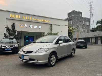 2004 Honda Fit Sedan 1.5L MT, фото 1, лот 10511219