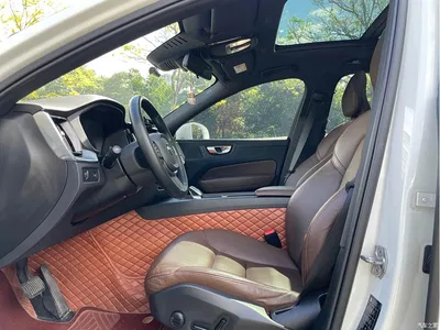 2022 Volvo XC60 B5 AWD R-Design, фото 4, лот 10354013