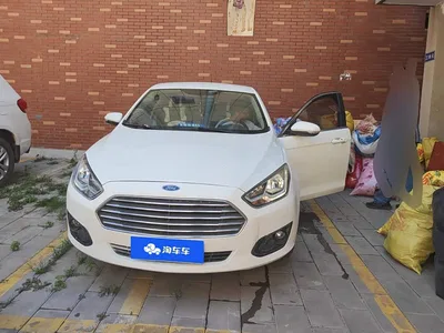 2015 Ford Escort 1.5L Manual Comfort, фото 2, лот 10280682