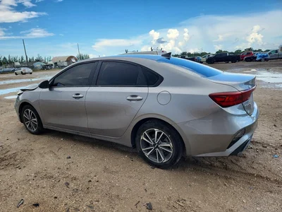 2023 KIA FORTE LXS, фото 2, лот 10782688