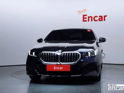 2025 BMW 5-Series 520i M Sport, фото 2, лот 10056444