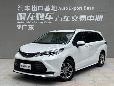 2024 Toyota Sienna 2.5L Hybrid Comfort Edition, фото 1, лот 10268304