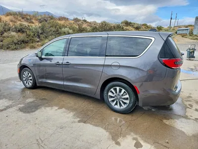2023 CHRYSLER PACIFICA HYBRID TOURING L, фото 2, лот 11267278