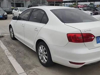 2012 Volkswagen Sagitar 1.6L Automatic Comfort Type, фото 4, лот 10392722