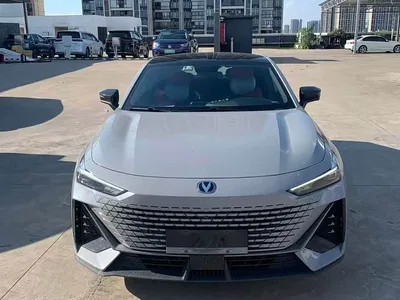 2022 Changan UNI-V 1.5T Premium Model, фото 2, лот 11095619