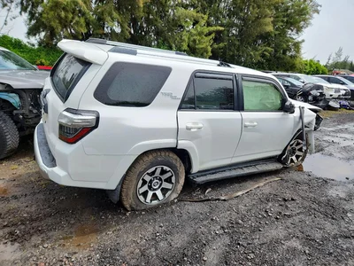 2018 TOYOTA 4RUNNER SR5, фото 3, лот 10573597