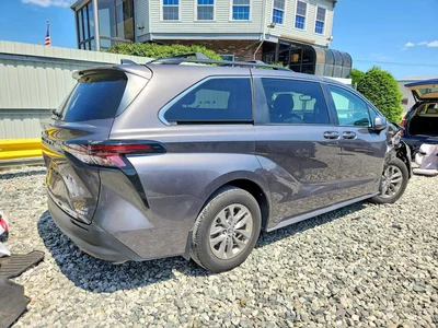 2024 TOYOTA SIENNA LE, фото 3, лот 10544037
