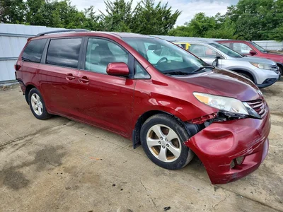 2015 TOYOTA SIENNA LE, фото 4, лот 10542301