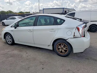 2010 TOYOTA PRIUS IV, фото 2, лот 10541190