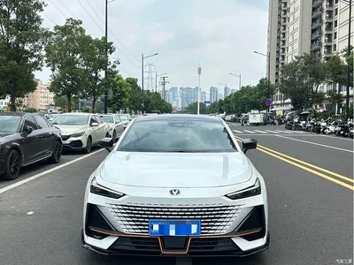 2022 Changan UNI-V 1.5T Sport Edition, фото 2, лот 10888647