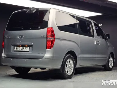 2016 Hyundai Starex 5-Seater VAN, фото 1, лот 10191274