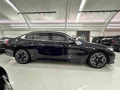 2025 BMW 5 Series 530Li Premium M Sport Package, фото 3, лот 11220814
