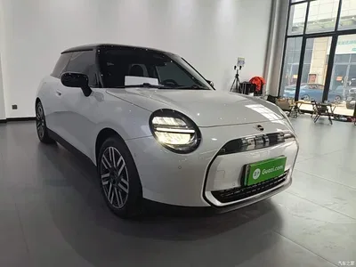 2025 MINI Electric MINI COOPER Model 456km COOPER E Classic, фото 4, лот 11168708