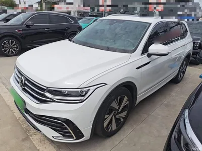 2023 Volkswagen Tiguan L Facelift 330TSI Auto FWD R-Line Premium, фото 1, лот 10462936