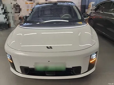 2025 Li Auto Li i8 Standard Edition, фото 3, лот 11460685