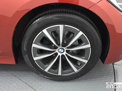 2021 BMW 3-Series 320i, фото 4, лот 10041173