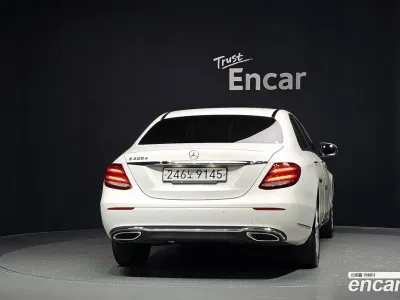 2017 Mercedes-Benz E-Class E220d Exclusive, фото 4, лот 10519280