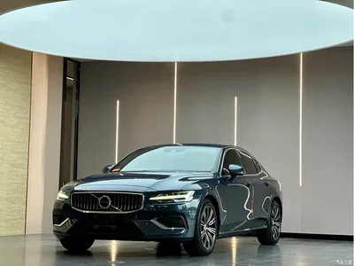 2021 Volvo S60 T4 Smart Vision Luxury, фото 1, лот 10367759