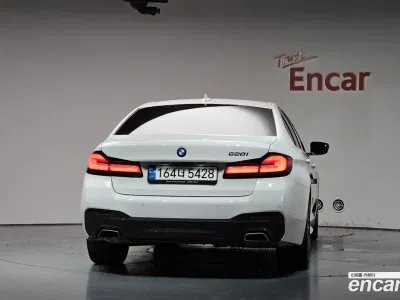 2022 BMW 5-Series 520i M Sport, фото 4, лот 10201751