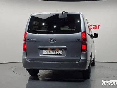 2021 Hyundai Starex Van 3-Seater, фото 3, лот 10372060