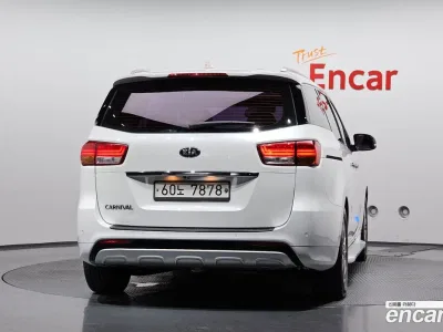 2015 Kia Canival 9-seater Noblesse, фото 4, лот 10769796