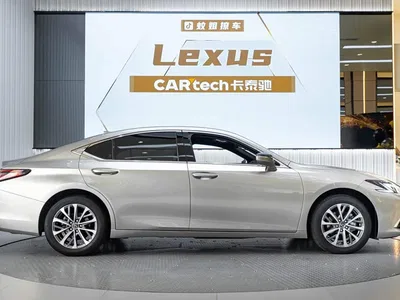 2025 Lexus ES 200 Ultimate Edition, фото 4, лот 11188762