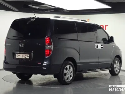2018 Hyundai Starex 4WD 11-Seater Wagon, фото 2, лот 11099318