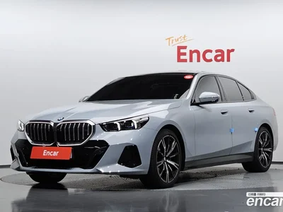 2026 BMW 5-Series 530i xDrive M Sport, фото 1, лот 10187735