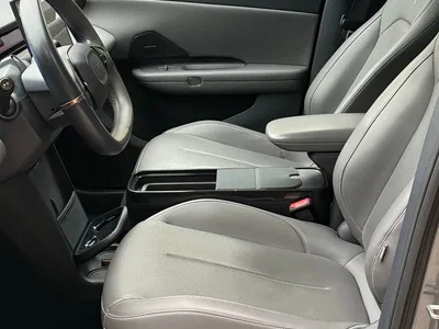 2025 Lynk & Co Z20 530km RWD Max, фото 4, лот 10403463