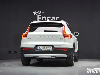 2024 Volvo XC40 B4 Ultimate Bright, фото 4, лот 10129743