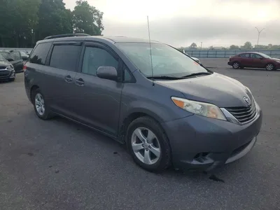 2013 TOYOTA SIENNA LE, фото 4, лот 10510950