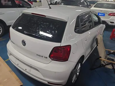 2014 Volkswagen Polo 1.6L Automatic Comfort Edition, фото 3, лот 10464614