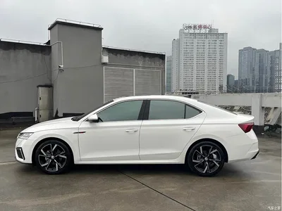 2022 Škoda Octavia PRO TSI280 Luxury Edition, фото 4, лот 11074017