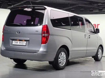 2017 Hyundai Starex 12-Seater Wagon, фото 2, лот 10161175