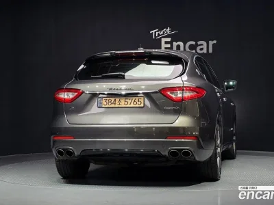 2017 Maserati Levante 3.0 AWD, фото 4, лот 11412300
