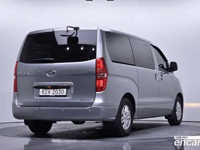2019 Hyundai Starex Van 5-Seater, фото 2, лот 10161527