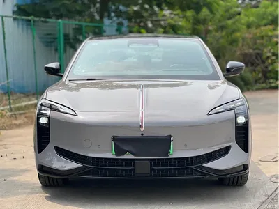2025 Hongqi EH7 640 AWD Smart Selection Edition, фото 2, лот 11017939