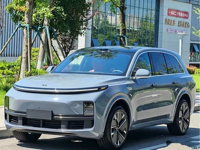 2025 Li Auto Li L8 Max Smart Renewal Edition, фото 1, лот 10832281
