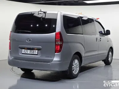 2017 Hyundai Starex 5-Seater VAN, фото 1, лот 10193071