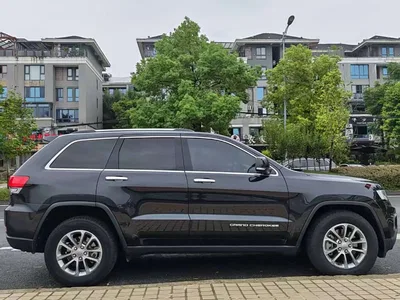 2015 Jeep Grand Cherokee (Import) 3.0TD Diesel Luxury Navigation Edition, фото 2, лот 11089033