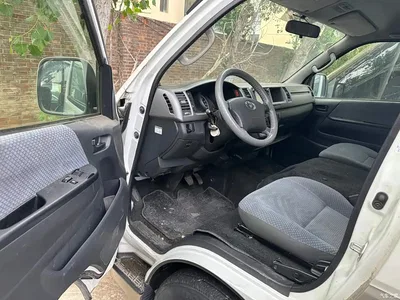 2011 Toyota HIACE 2.7L Automatic Standard 13-seater, фото 4, лот 11216714