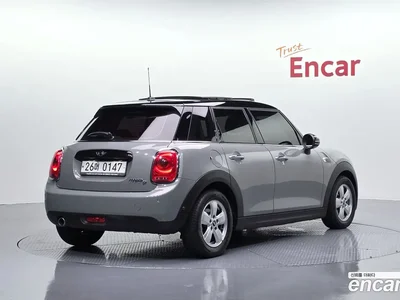 2017 Mini Cooper 5Door Mid, фото 2, лот 10222137