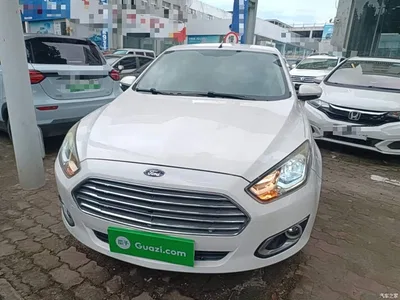 2015 Ford Escort 1.5L Manual Comfort, фото 3, лот 10300830