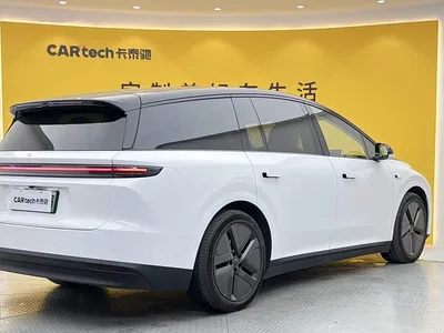 2025 Li Auto Li i8 Standard Edition, фото 3, лот 10821917