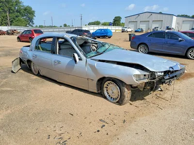 2002 LINCOLN TOWN CAR SIGNATURE, фото 4, лот 10877186