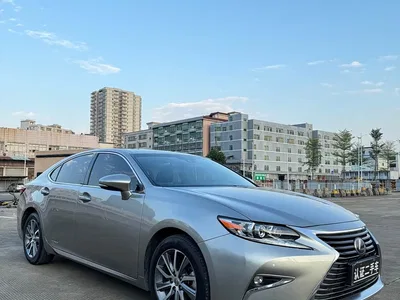 2015 Lexus ES 300h Luxury Edition, фото 3, лот 10386570