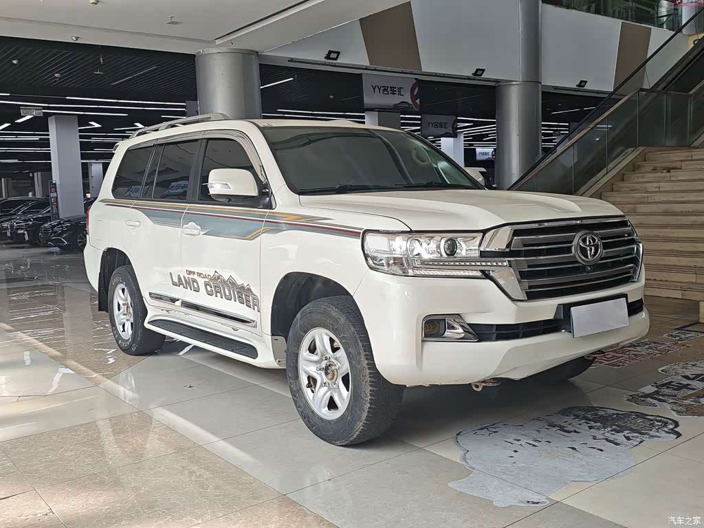 2016 Toyota Land Cruiser (Import), фото 3, лот 11199195