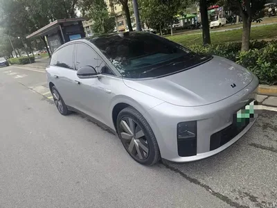 2025 Li Auto i6 4WD Base Model, фото 3, лот 10447048