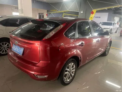 2013 Ford Focus Hatchback Classic 1.8L Manual Base, фото 4, лот 10279443