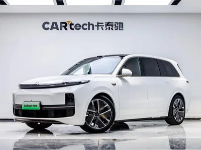 2025 Li Auto Li Xiang L9 Ultra Smart Renewal Edition, фото 2, лот 10825709